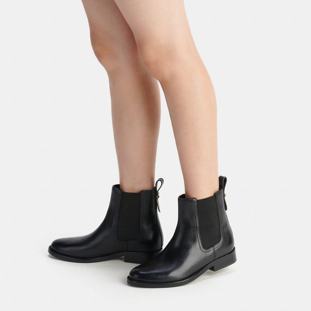 Black Women COACH® Maeve Boots | NZ QMW307