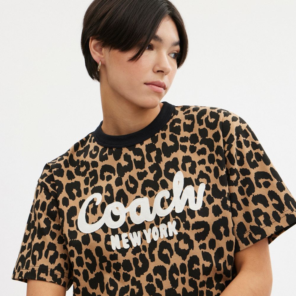 Leopard Women COACH® Leopard Cursive Signature Cropped T Shirts | NZ FDI502